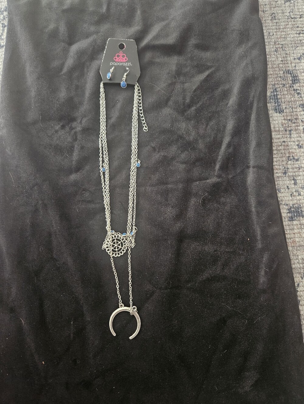 paparazzi Silver-Tone Layered Floral Medallion Necklace with Blue Accents